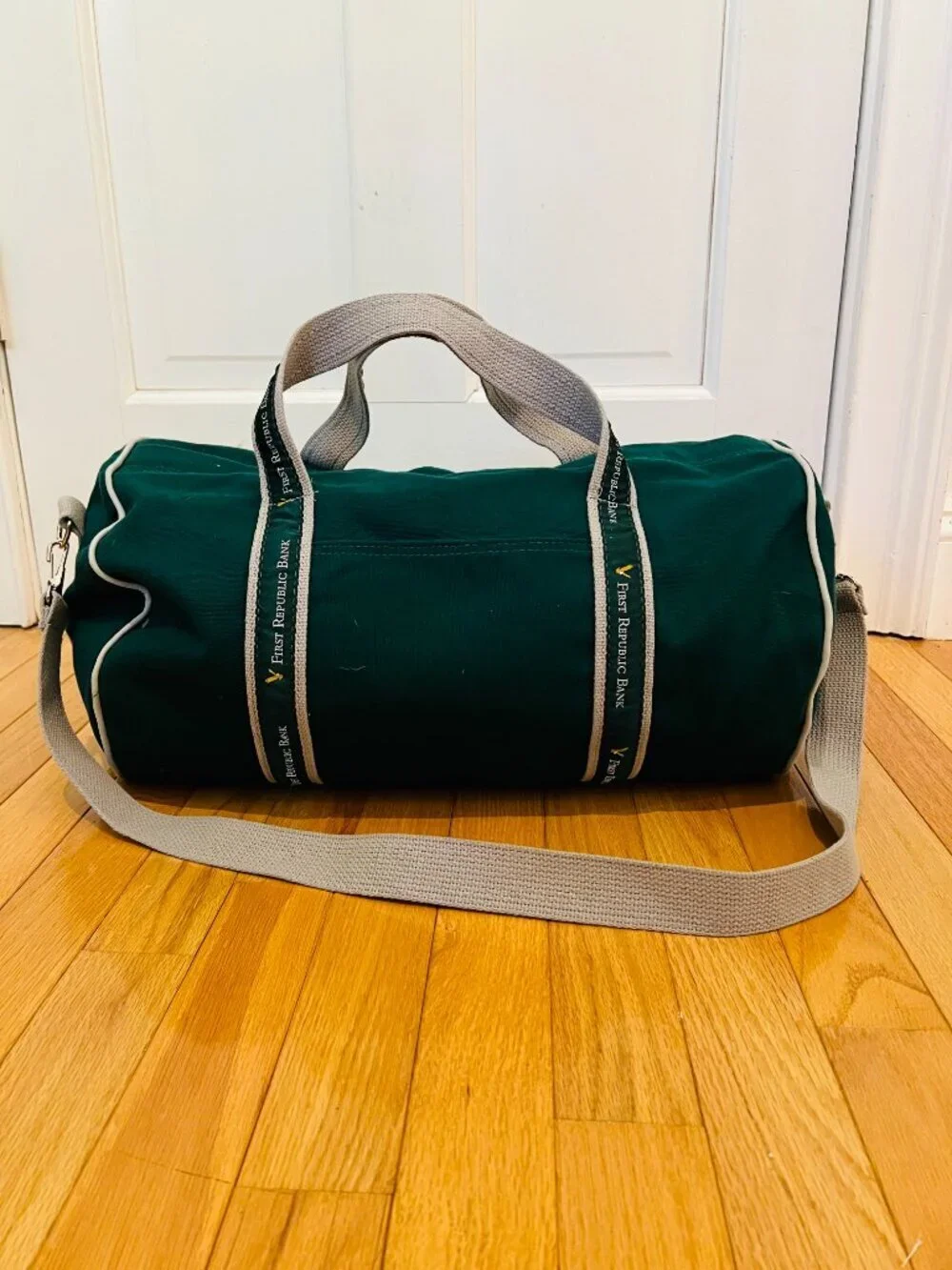 First Republic Bank Banker Duffle Bag Gym Bag NEW